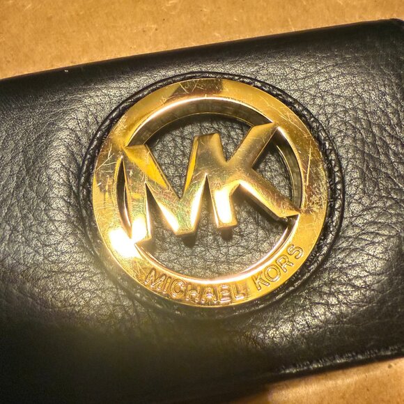 Michael Kors Pebbled Leather Card Wallet - Black - Picture 13 of 14